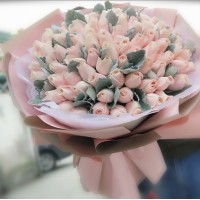 Big Hug Valentines Bouquet (Colour at Your Choice)